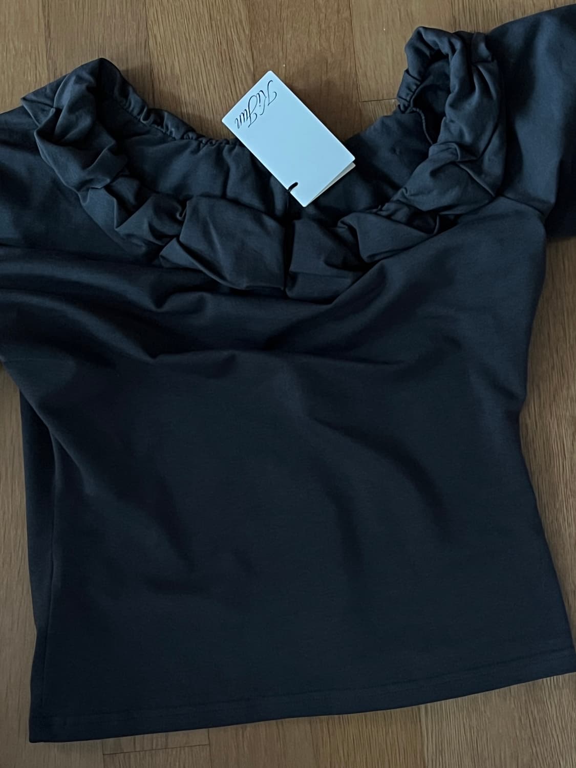 Kijun 기준 Twist One-Shoulder Top Charcoal 상품이미지3