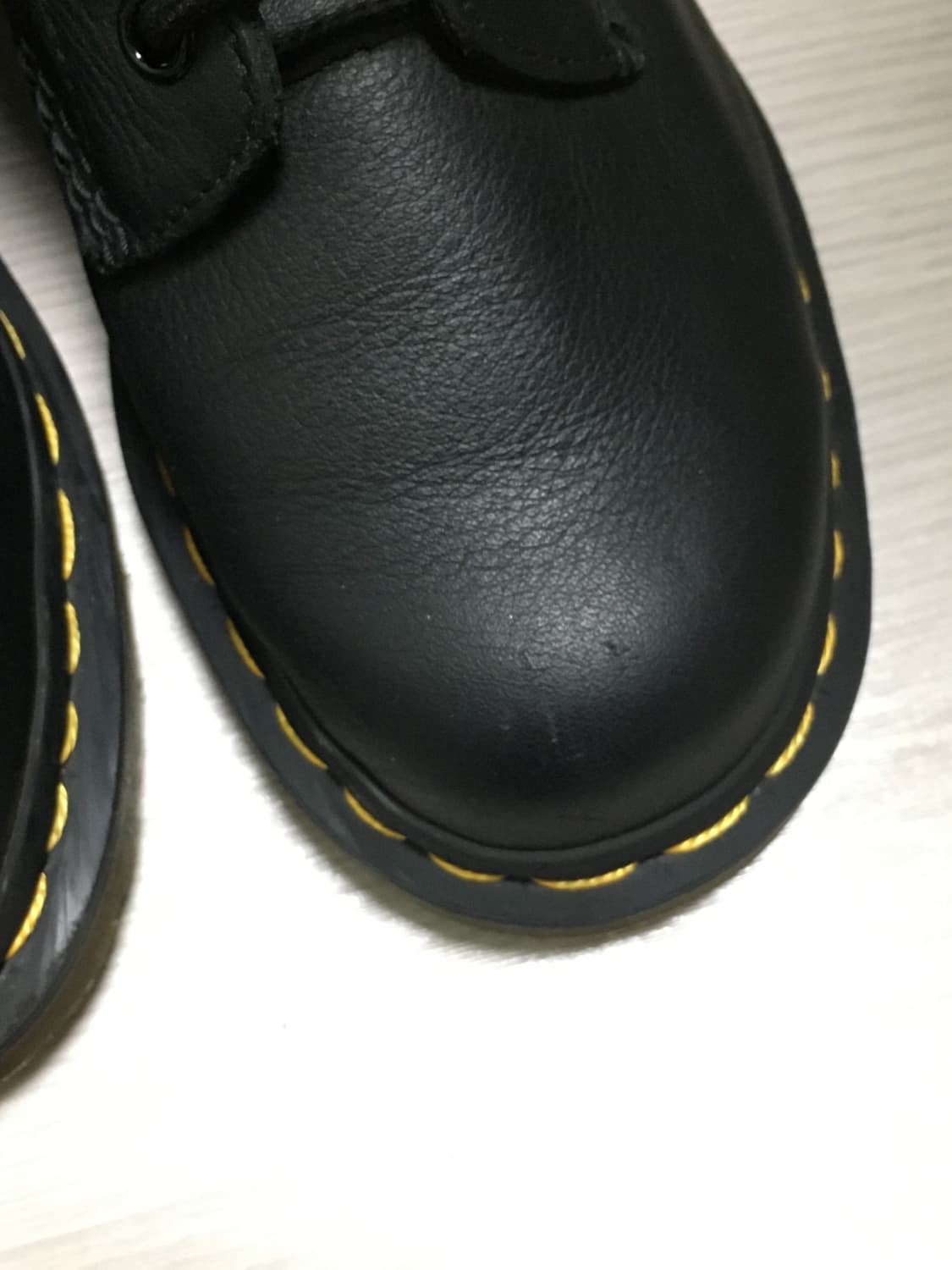 닥터마틴 1490 10홀 235 UK4 상품이미지3