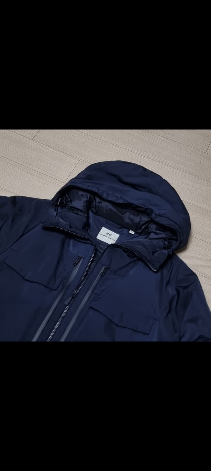 유니클로 화이트마운티니어링 상품이미지2