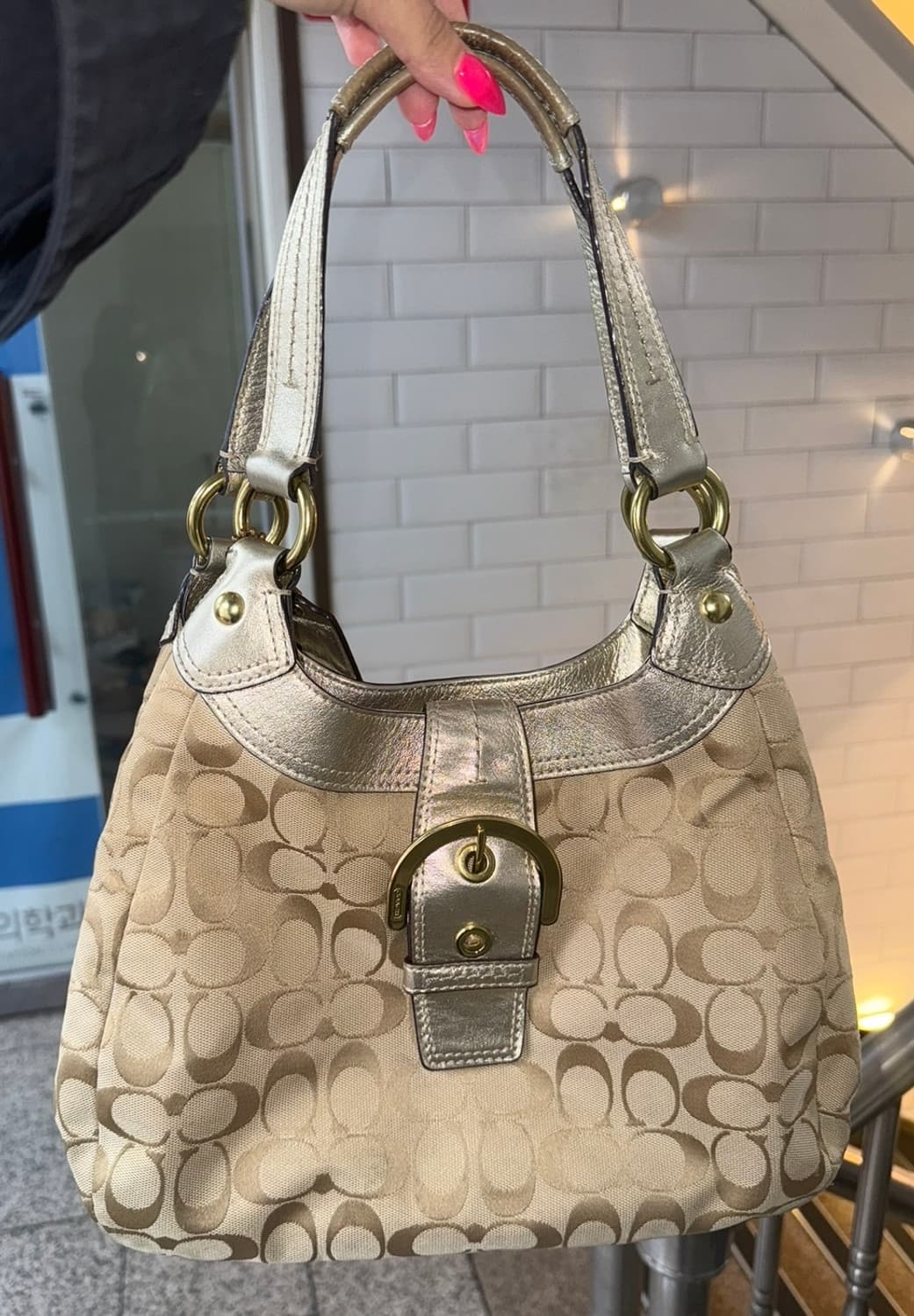 Coach 호보백 베이지 골드실버 숄더백 갸루 상품이미지1