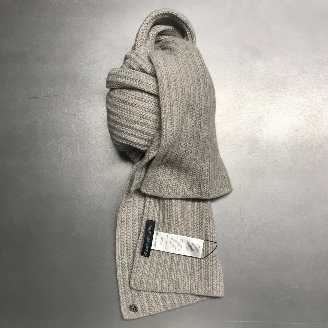 쟈딕앤볼테르 캐시미어 머플러 상품이미지1