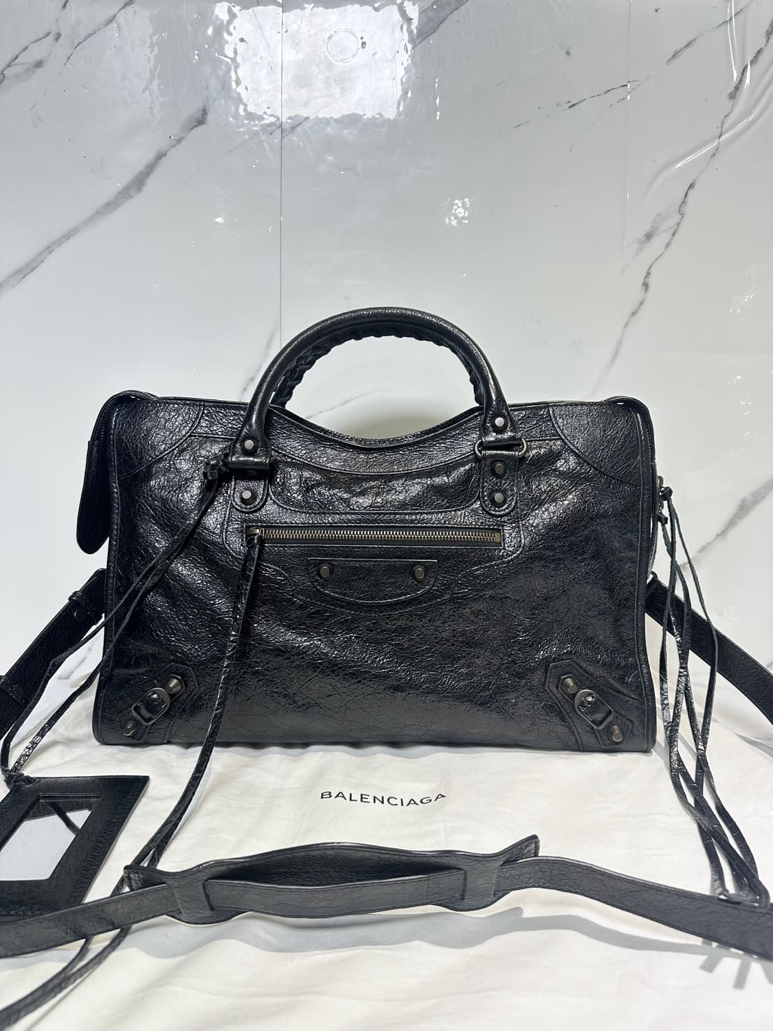 [SA급 정품] 발렌시아가 시티 모터백 미디움 블랙 상품이미지6