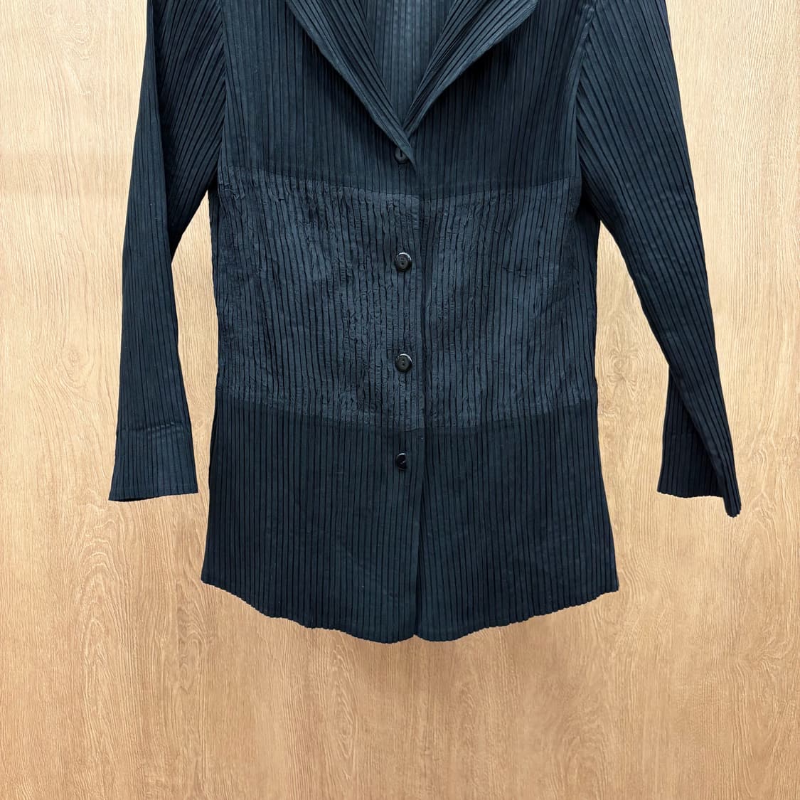 JPN 플리츠 자켓 스트라이프 결감 싱글 버튼 클로징 디테일 블랙 상품이미지5