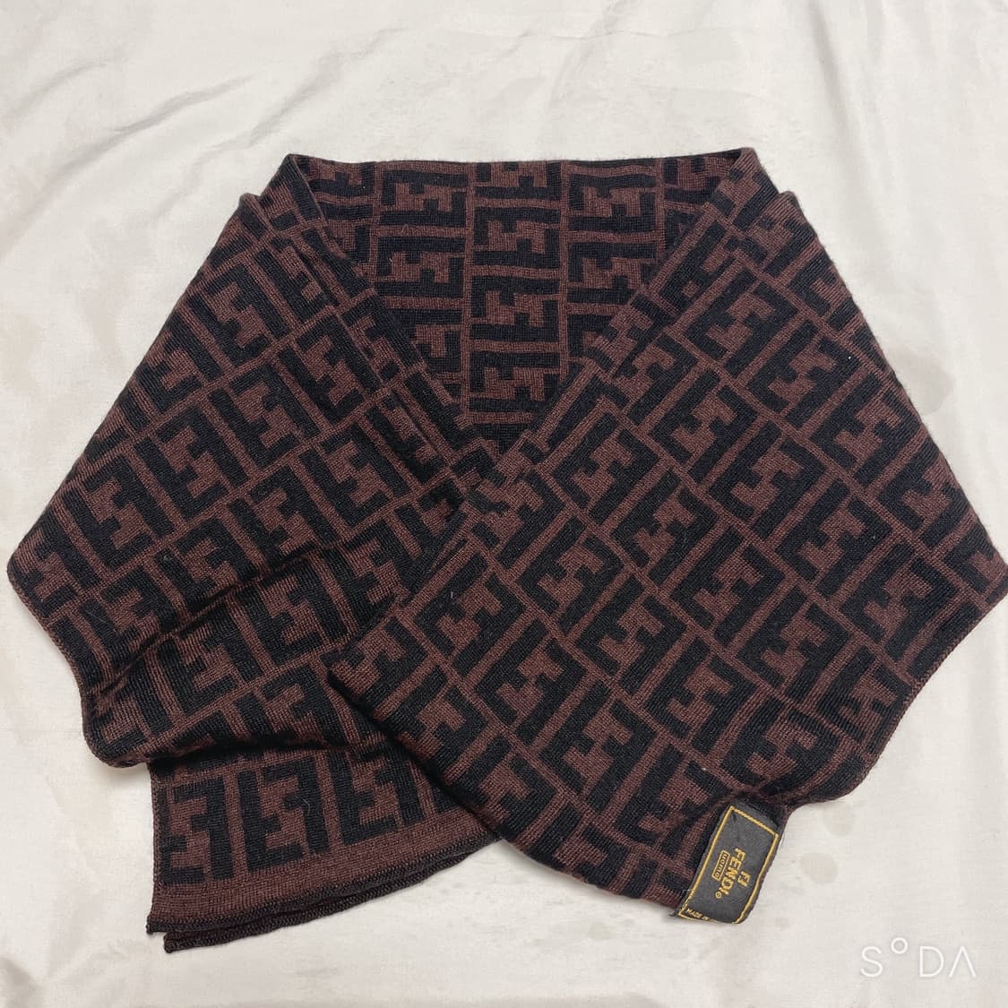 펜디 FF 로고 머플러 브라운 상품이미지1