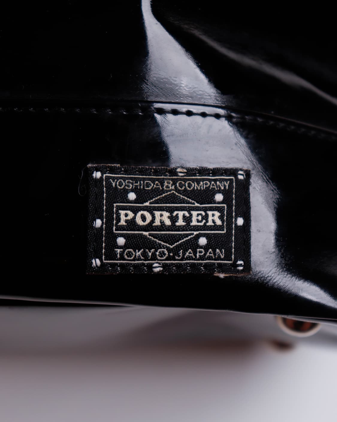 [PORTER GIRL] 블랙컬러 에나멜 토트백 상품이미지4