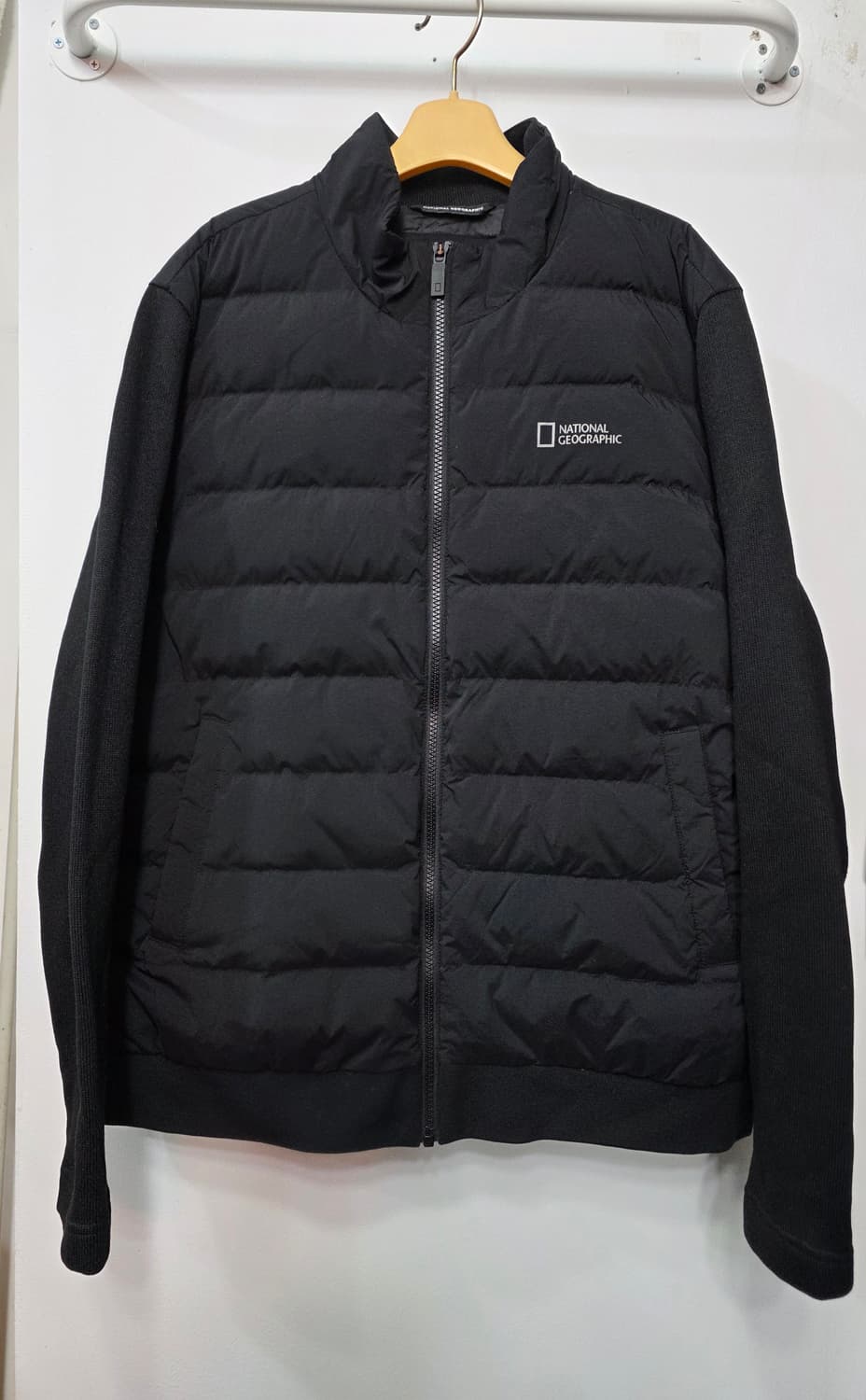 내셔널지오그래픽 남성 구스 경량 패딩 상품이미지1