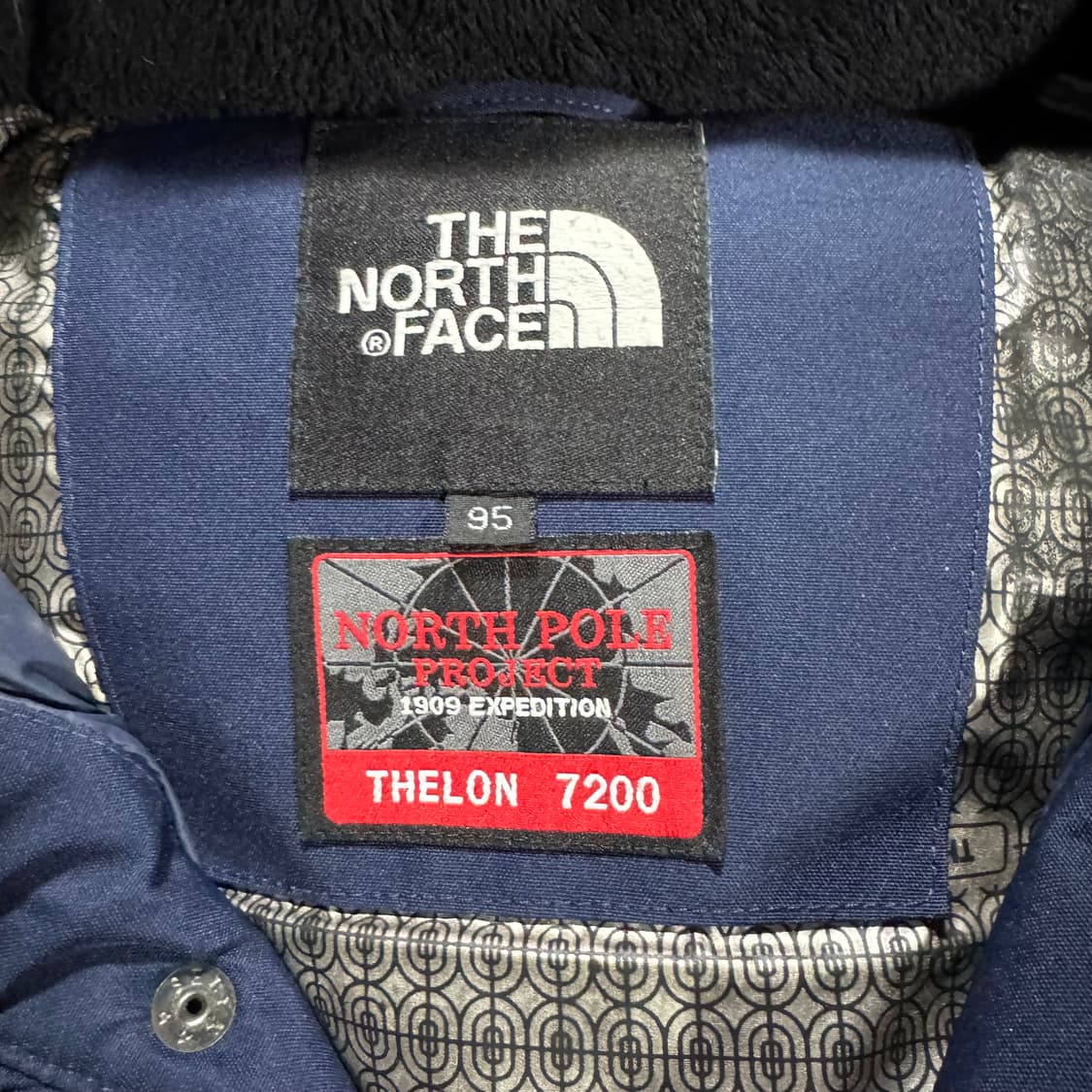 노스페이스 델론 고어텍스 패딩 상품이미지6