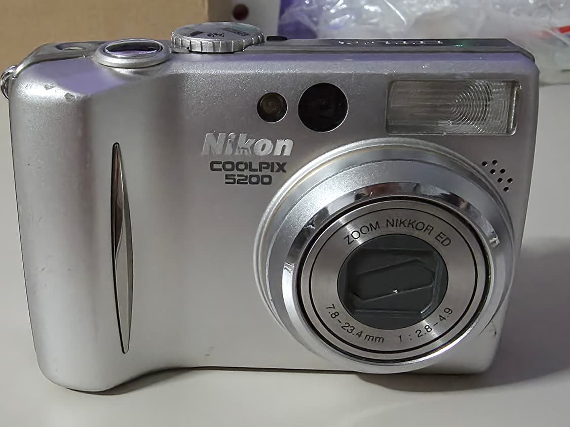 니콘 쿨픽스 5200 빈티지 디지털카메라 상품이미지1