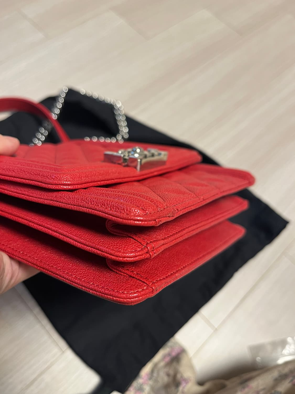 샤넬 보이 샤첼백 상품이미지4