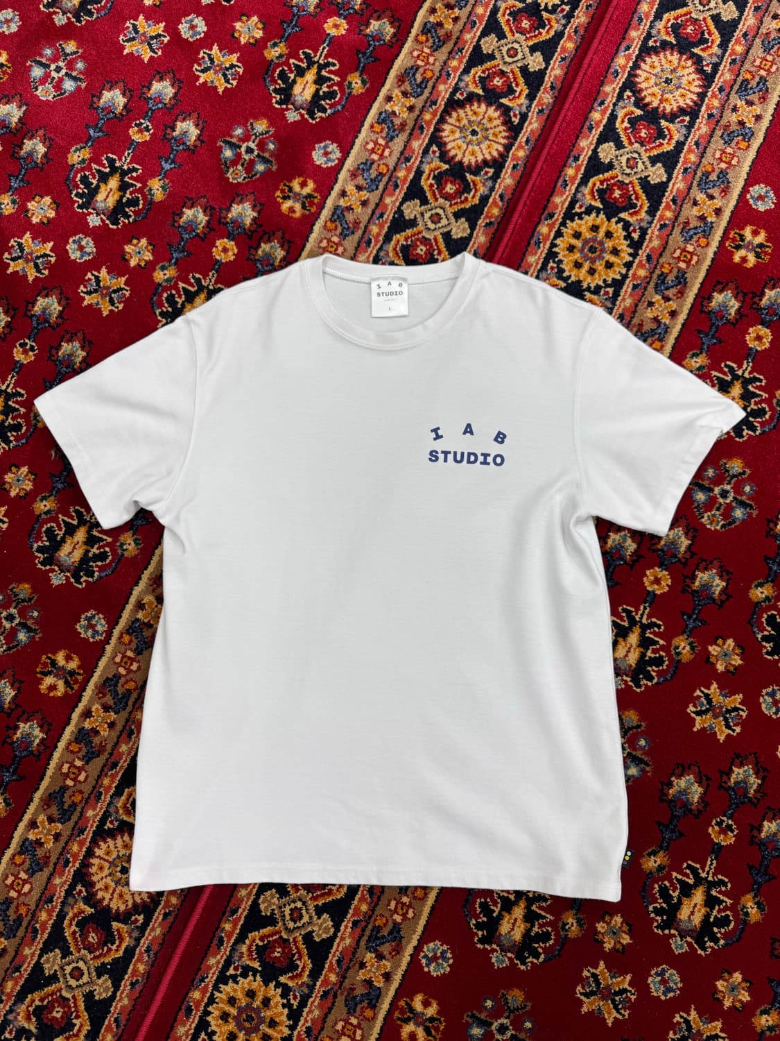 아이앱스튜디오 화이트 반팔셔츠 L 상품이미지5