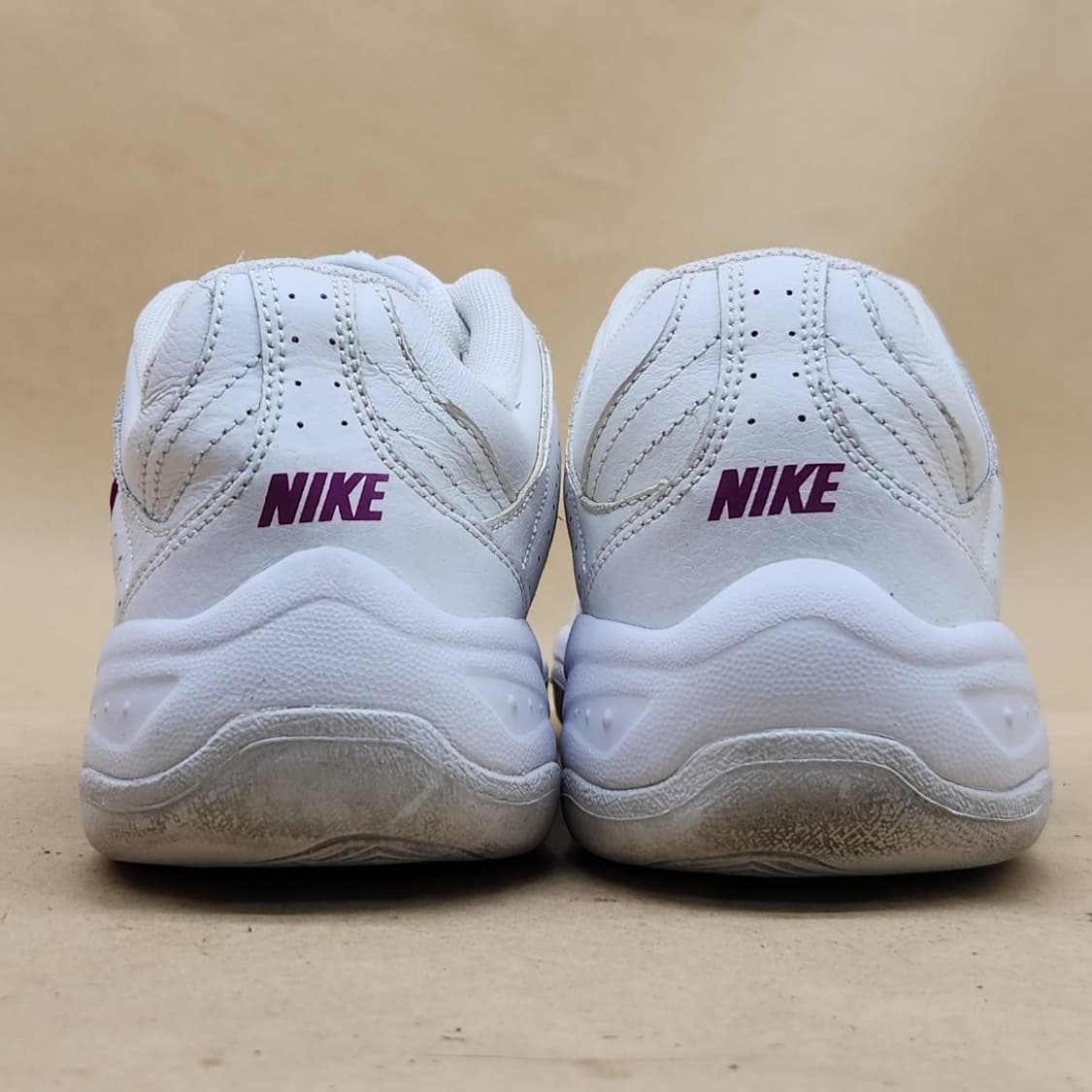 나이키 시티 코트  테니스화 240 상품이미지4