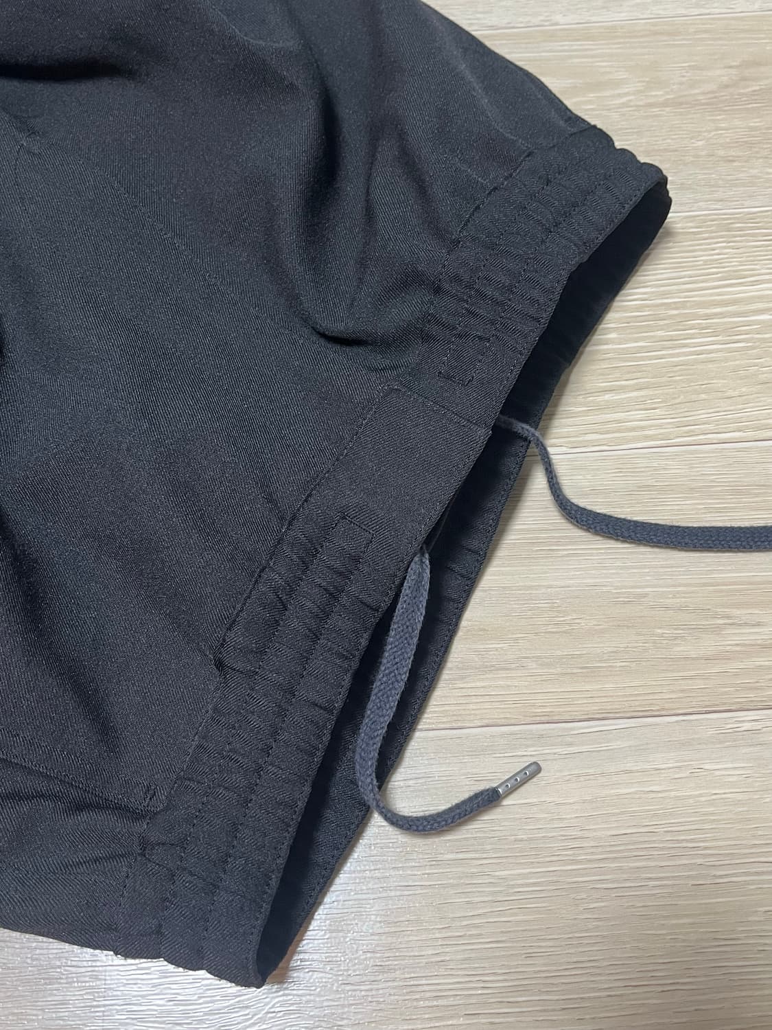 유니클로 u 18FW 릴렉스 와이드핏 앵클팬츠 상품이미지7