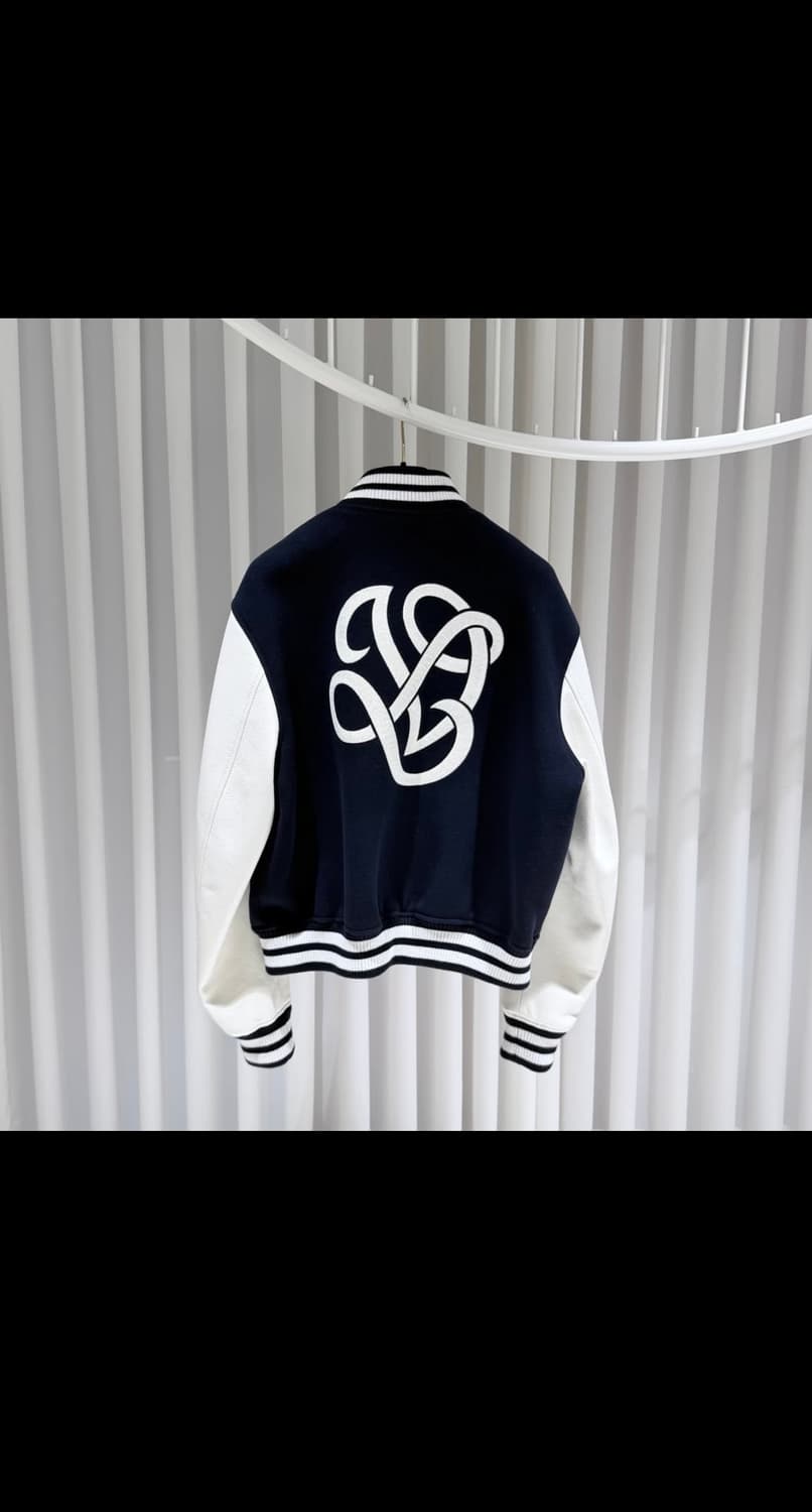 루이비통 카프스킨 네이비 블루 바시티 자켓 52size 상품이미지2