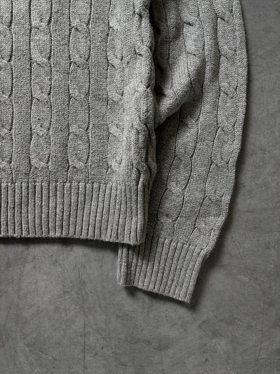 Polo 폴로 랄프로렌 그레이 컬러 케이블 라운드 니트 상품이미지4