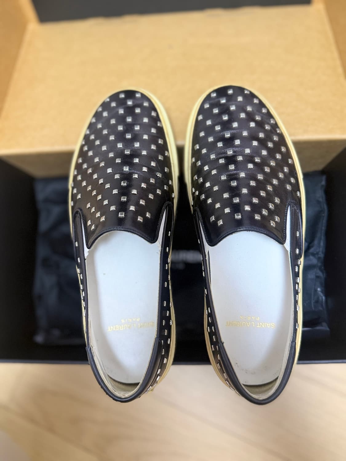 생로랑 스터드 스케이트 슬립온 상품이미지2