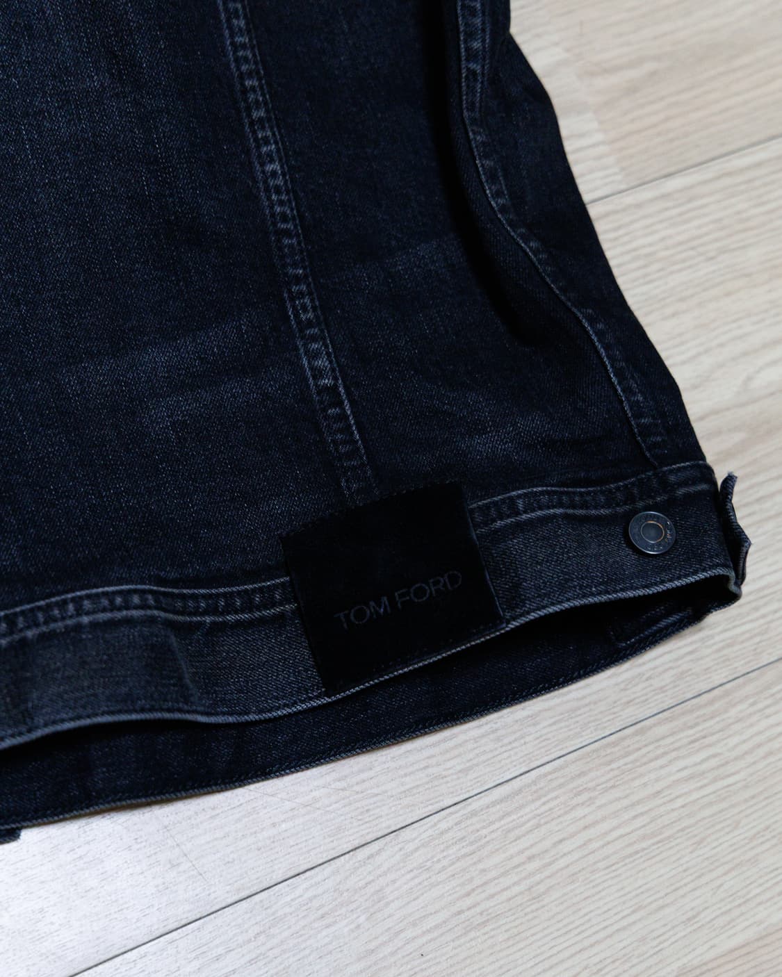톰포드 아이코닉 멀티 포켓 데님 자켓 상품이미지5