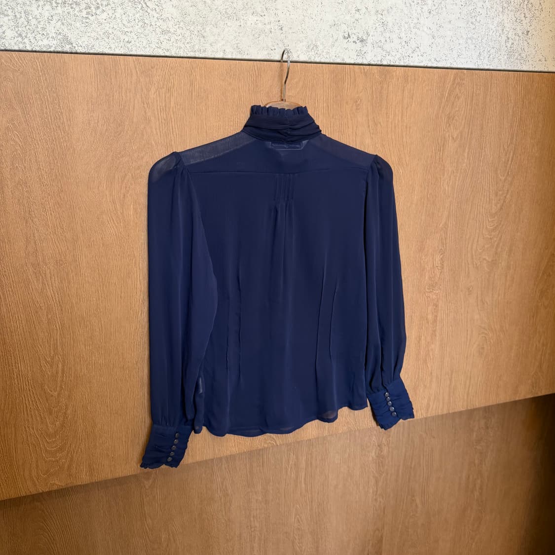 빈티지 하이넥 프릴 긴팔 블라우스 핀턱 히든 버튼업 디테일 네이비 상품이미지2