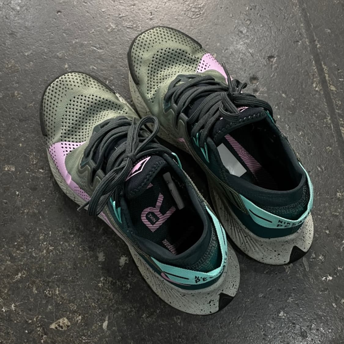 245 나이키 페가수스 트레일 2 상품이미지2