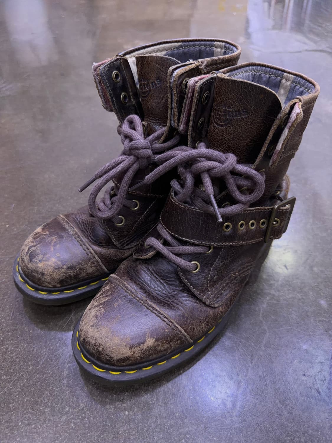 닥터마틴 트라이엄프 버클 워크 부츠 250 상품이미지1