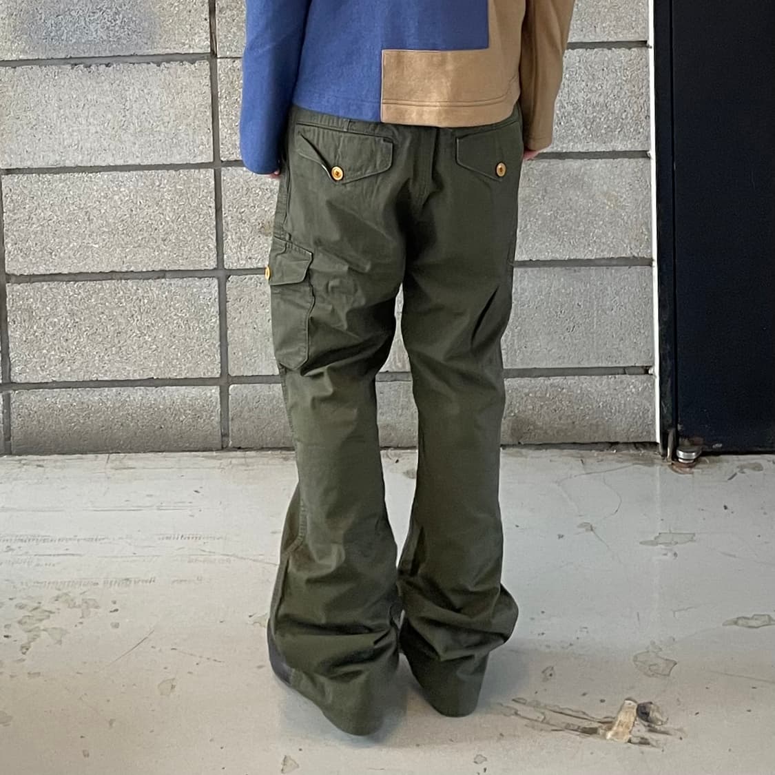 준야와타나베 플레어 신치백 카고 팬츠 상품이미지1