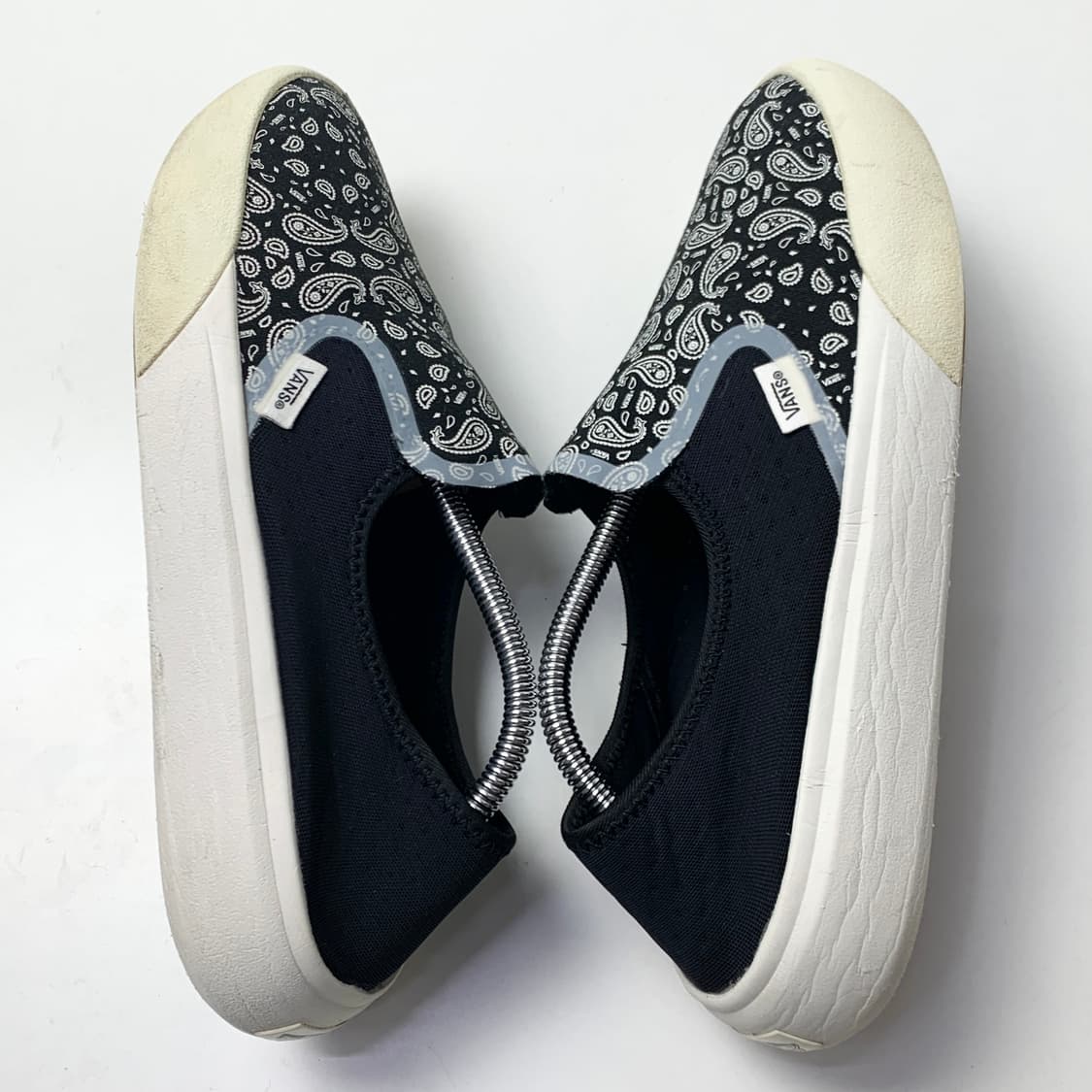 [275/정품] 반스 컴피쿠시 원 반다나 남성 운동화신발 상품이미지3