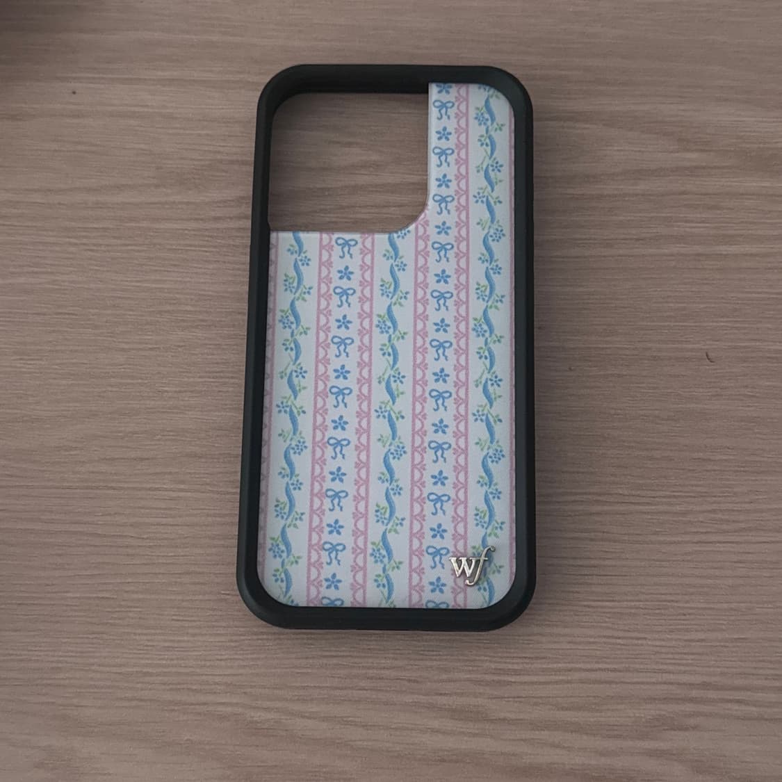 Wildflower 와일드플라워 Dollhouse 아이폰 15 Pro 케 상품이미지2