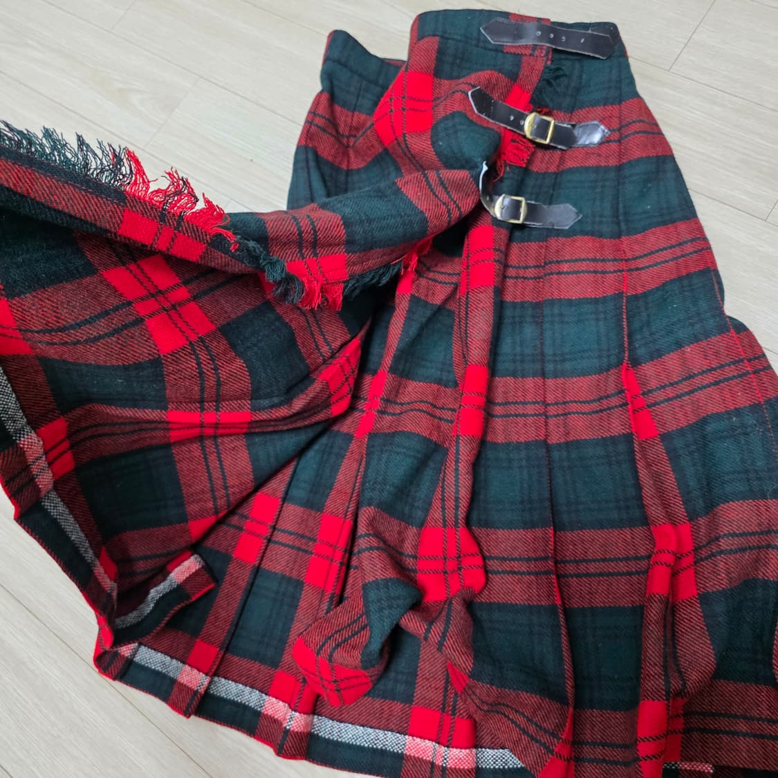 일본빈티지)연말겨울 레드x그린 모리걸st 타탄체크 킬트 버클랩 스커트 상품이미지3