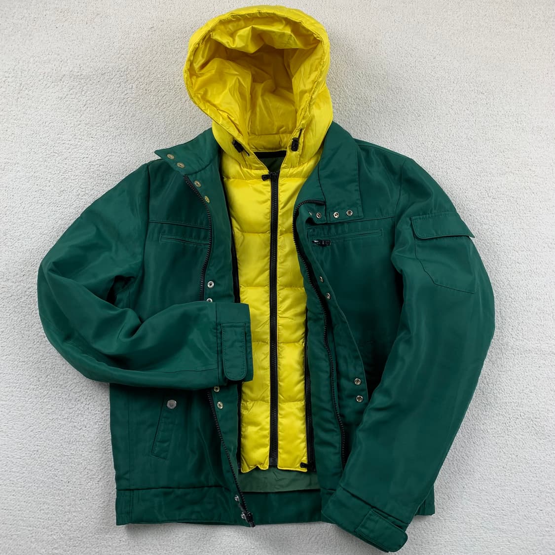 프레드페리 자수로고 레이어링 폴리쉘 다운 점퍼 그린  상품이미지3