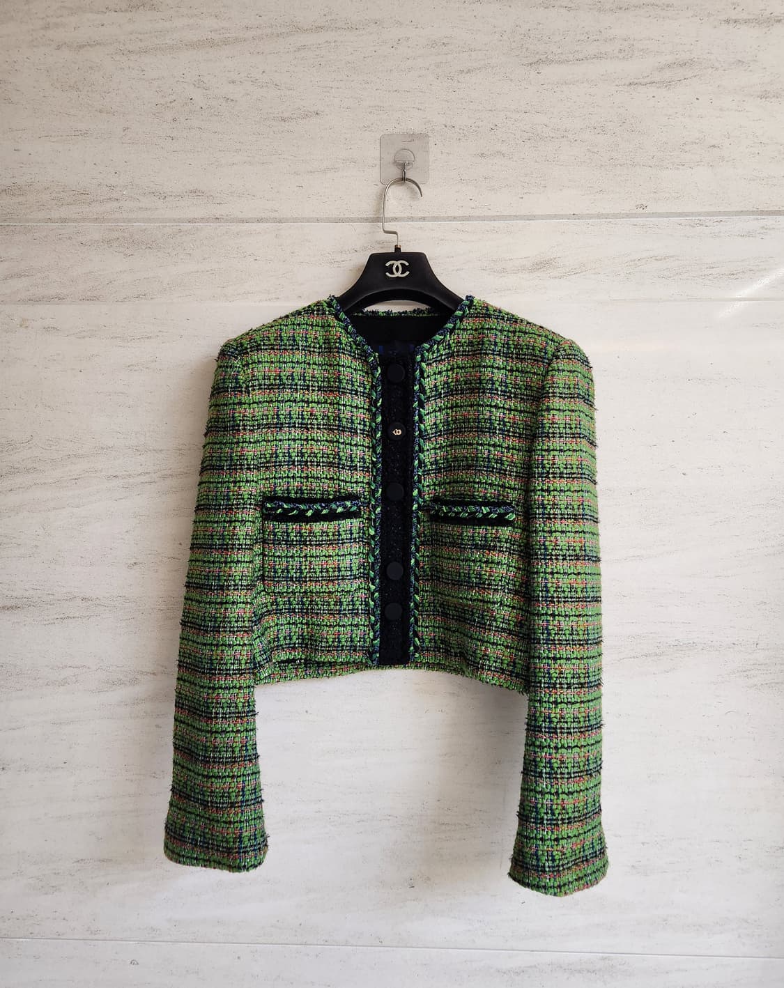 (1회 착용)럭키슈에뜨 크롭 트위드자켓 36사이즈 상품이미지6