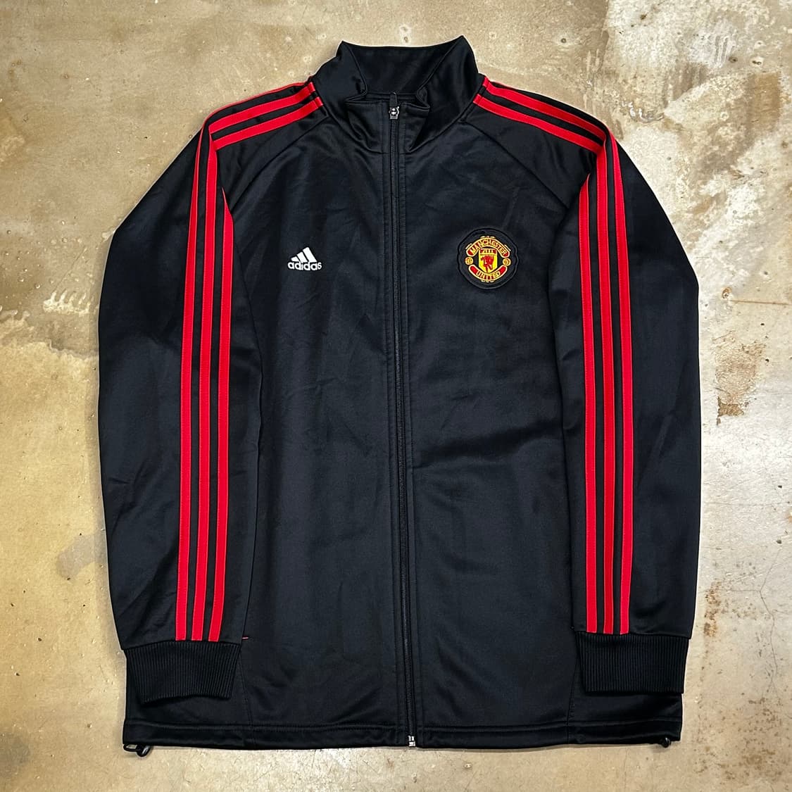 105 아디다스 맨체스터 유나이티드 블랙 트랙탑 상품이미지2