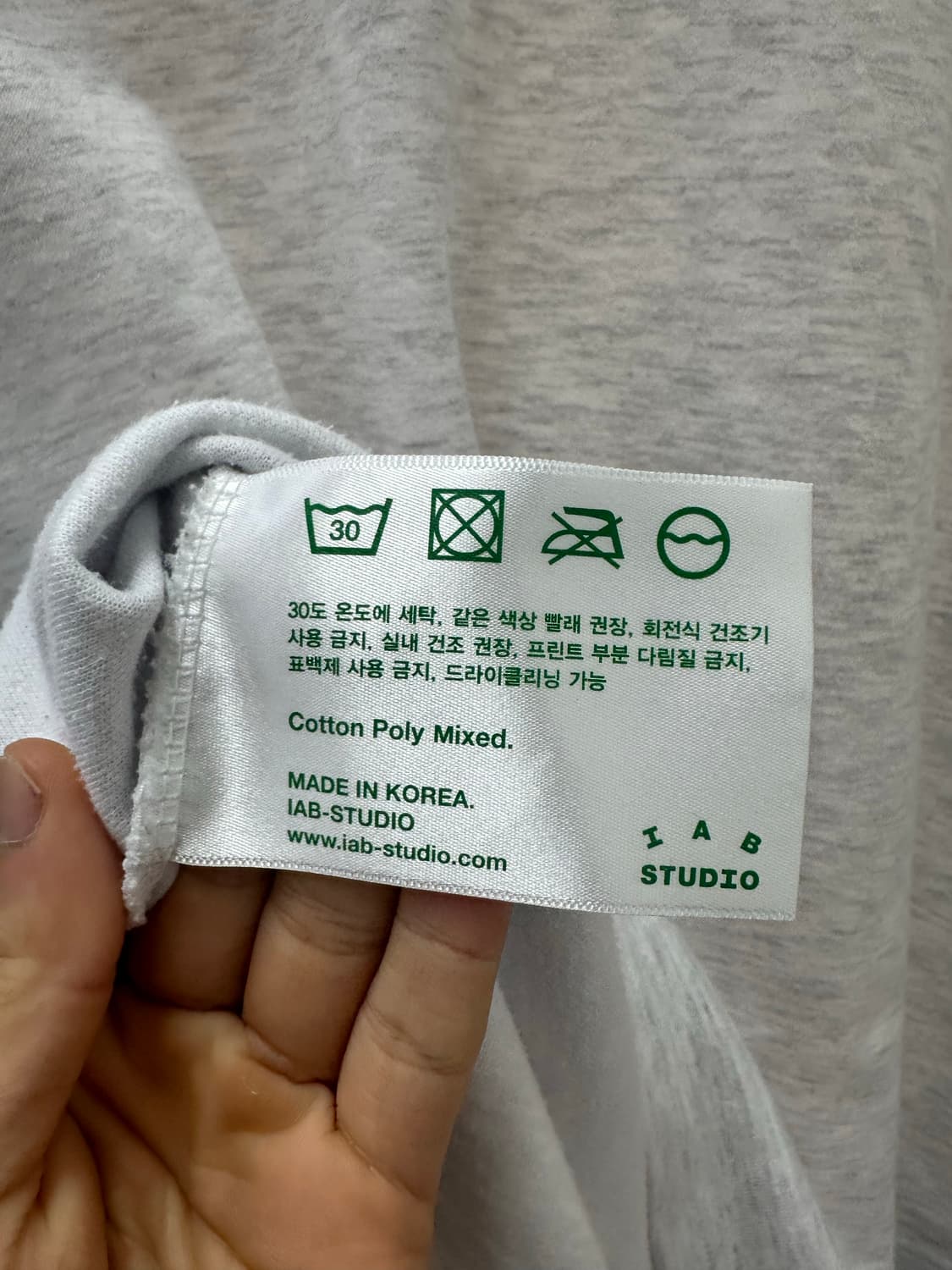 아이앱스튜디오 빅로고 롱슬리브 상품이미지5