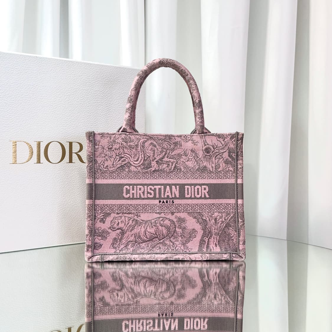 디올 뜨왈드주이 북토트백 스몰 핑크 상품이미지1