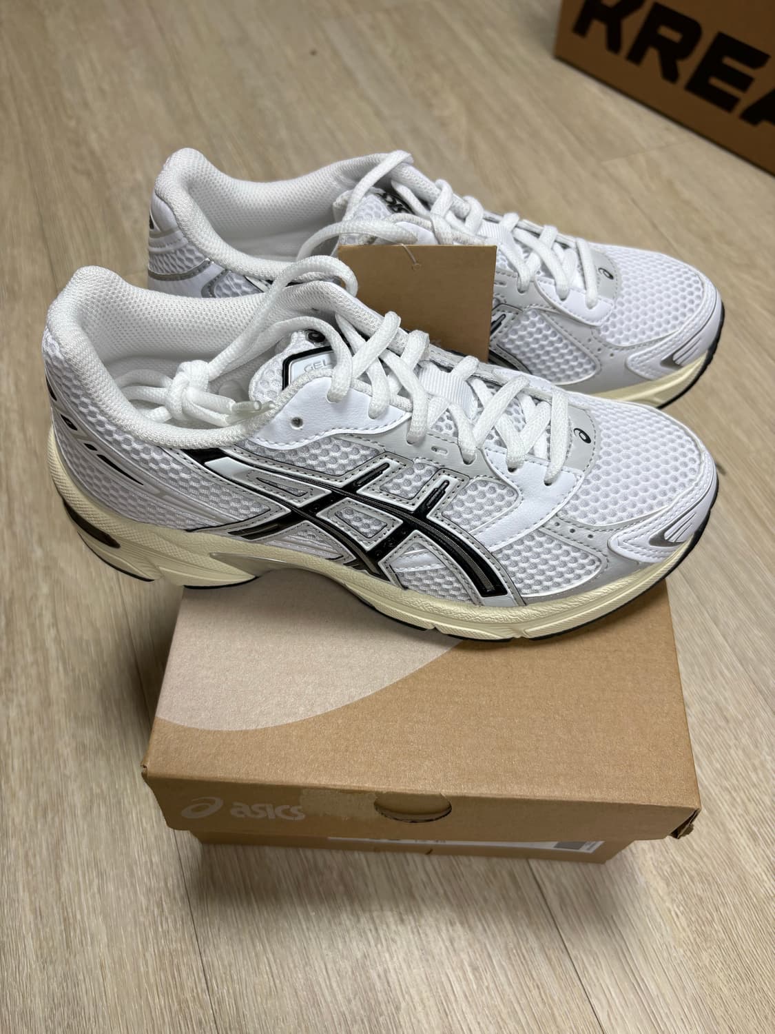 아식스 1130 화이트 230 상품이미지4