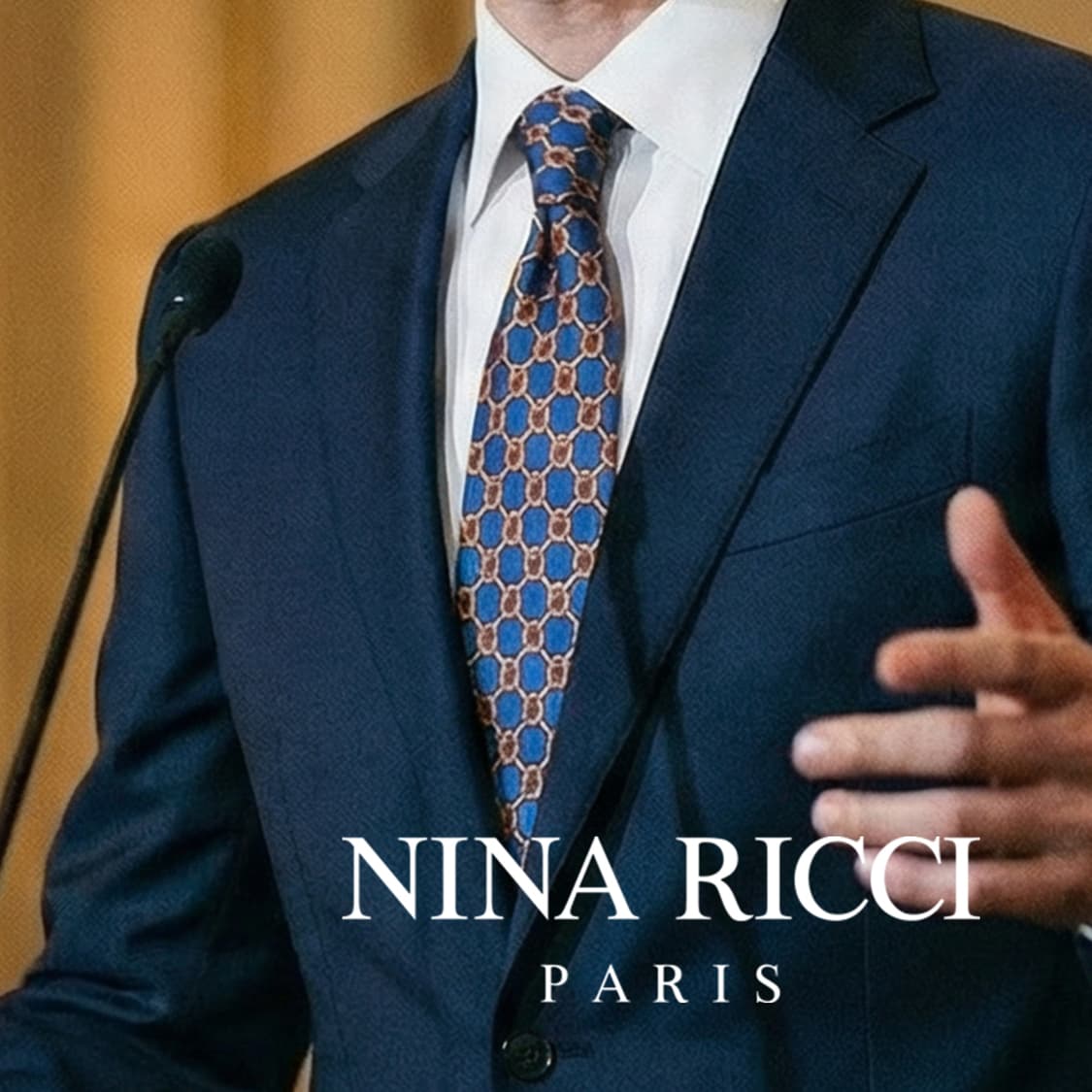 니나리치 실크 블루 패턴 넥타이 9.2cm A등급 A19835
 상품이미지1