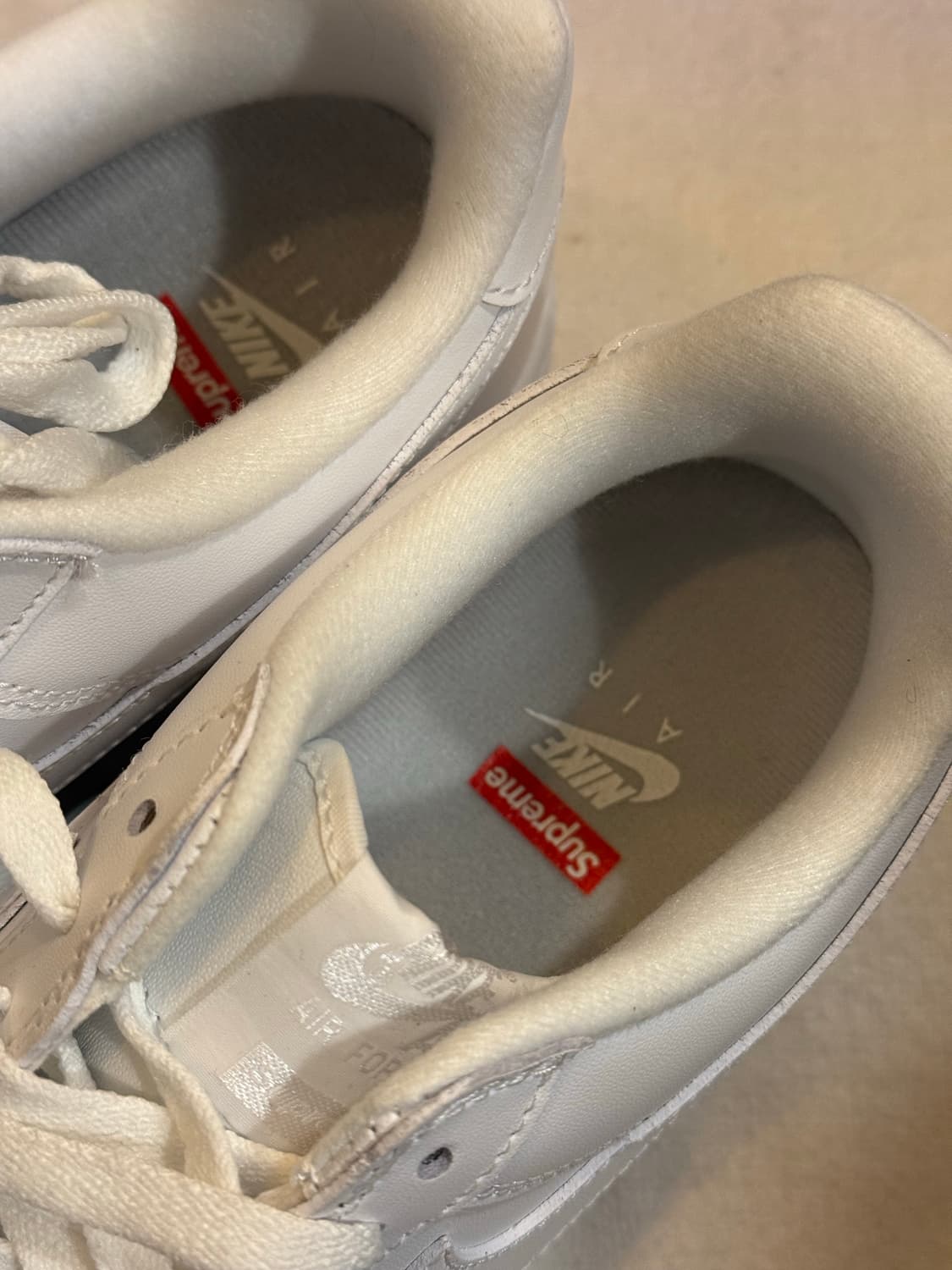 슈프림X나이키 에어포스 (270) 상품이미지2