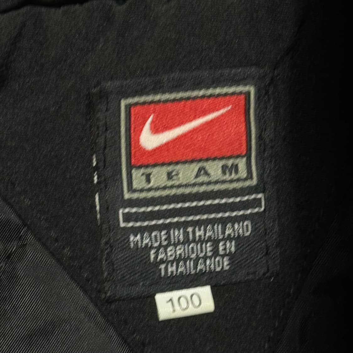 100 나이키 빅로고 블랙 점퍼 상품이미지4