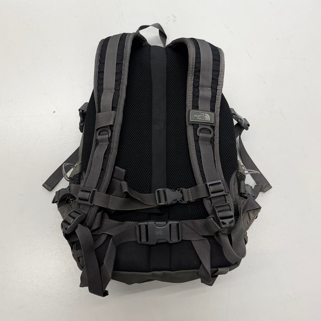 노스페이스 카키 미니샷 고프코어 미니 백팩 상품이미지3