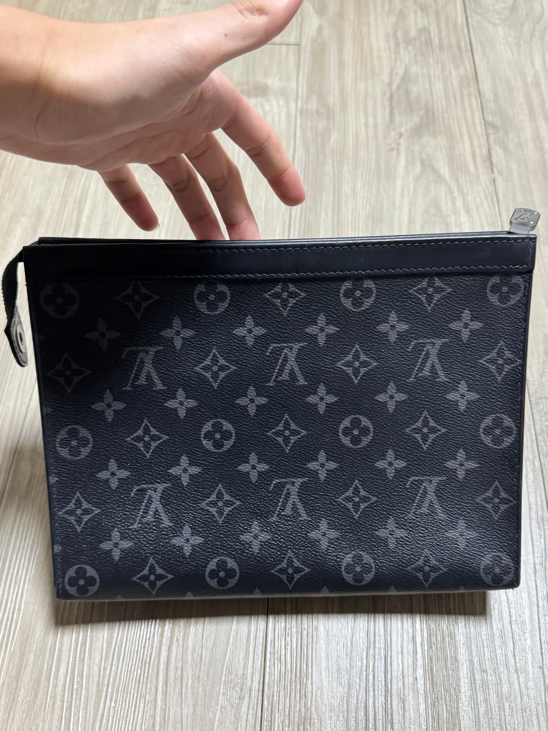 루이비통 포쉐트 보야주 클러치 mm 상품이미지6