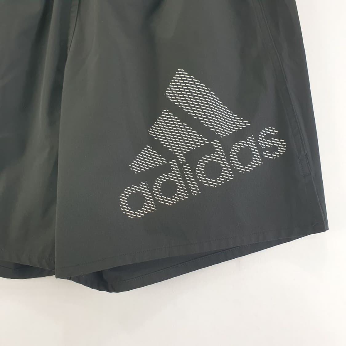 아디다스 블랙 남자 반바지 100 N4398 상품이미지4
