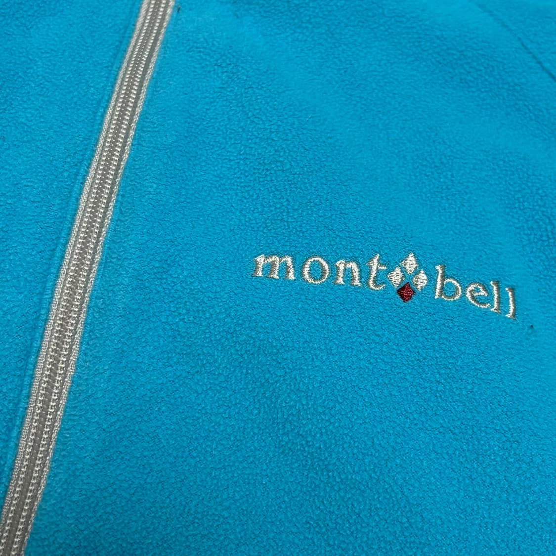 몽벨 배색 플리스 집업 재킷 상품이미지2