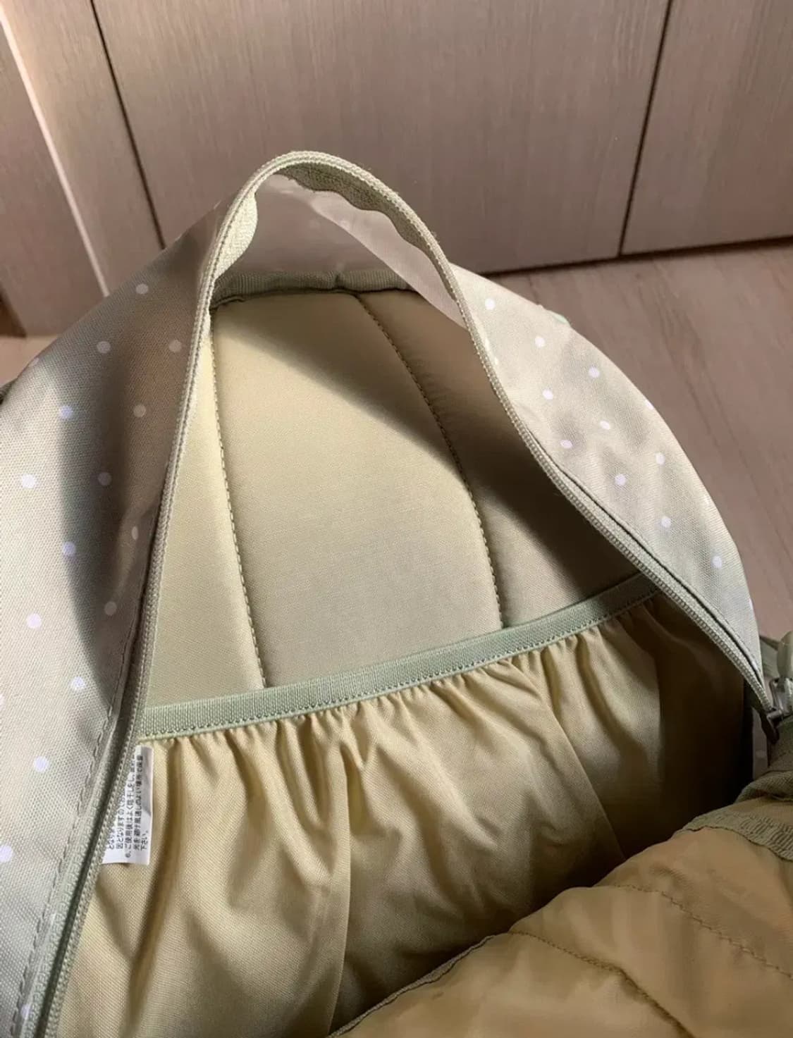 희귀) coleman 도트 물방울 땡땡이 메론색 연카키색 백팩 상품이미지4