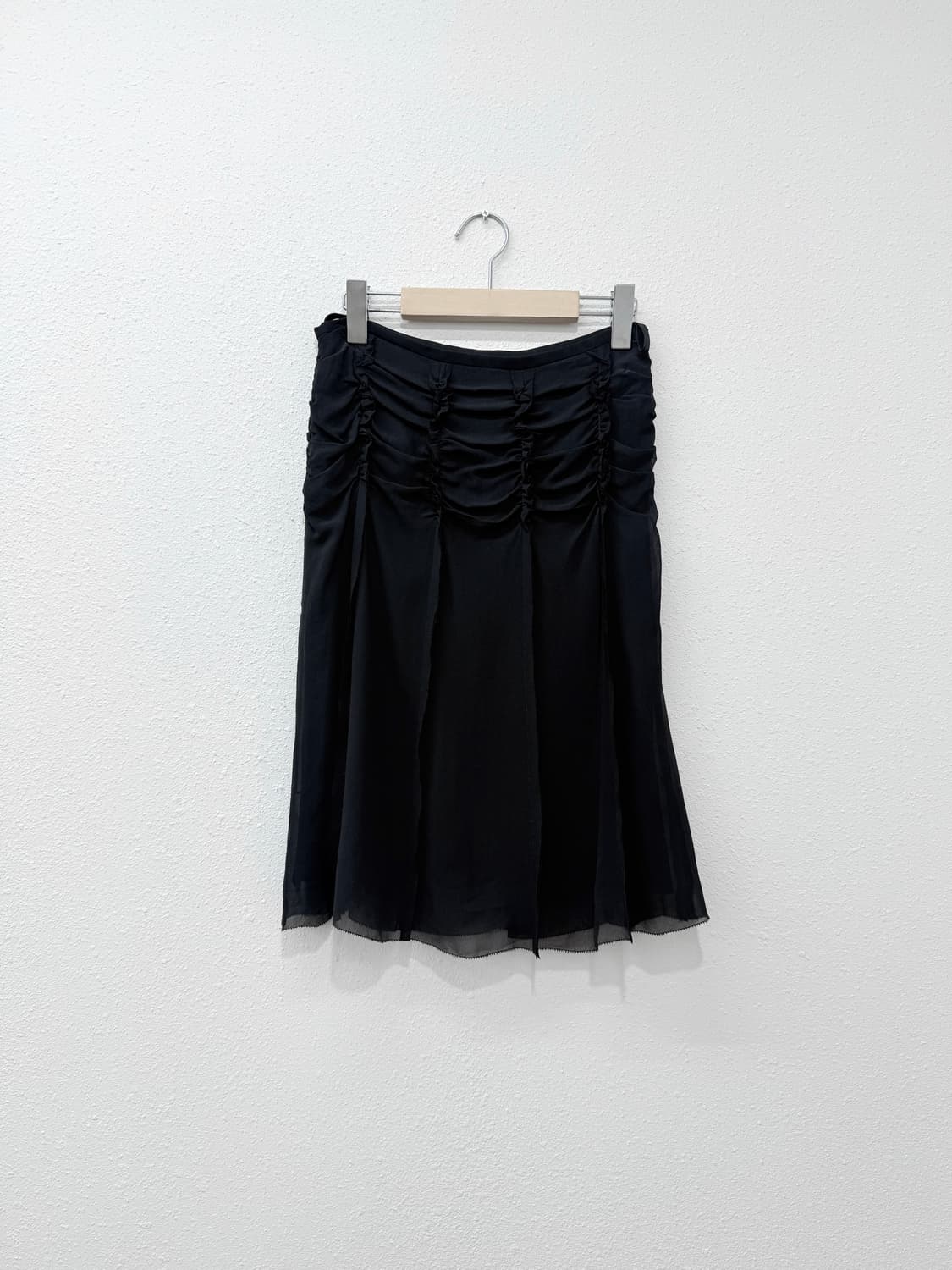 빈티지 Platinum Aura 블랙 셔링 미디 스커트 상품이미지1