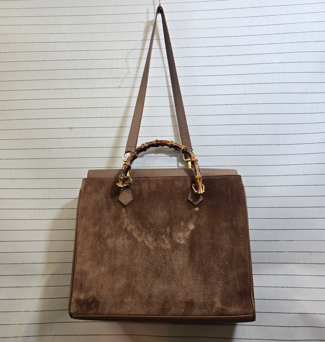 구찌(정품)브라운 스웨이드 뱀부토트백 상품이미지10