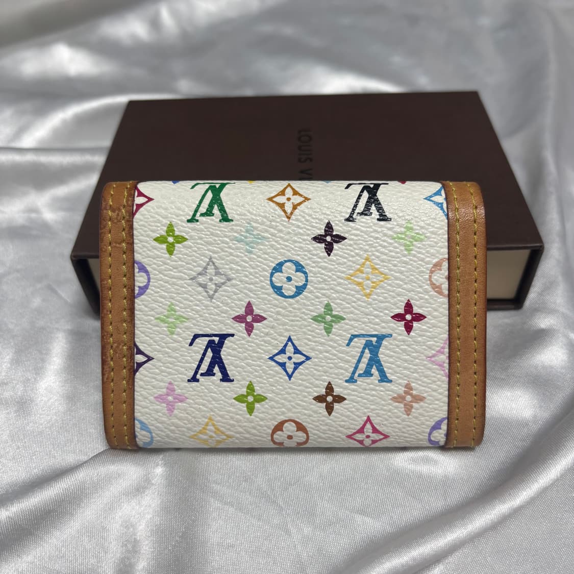 루이비통 무라카미 멀티컬러 카드 지갑 상품이미지4