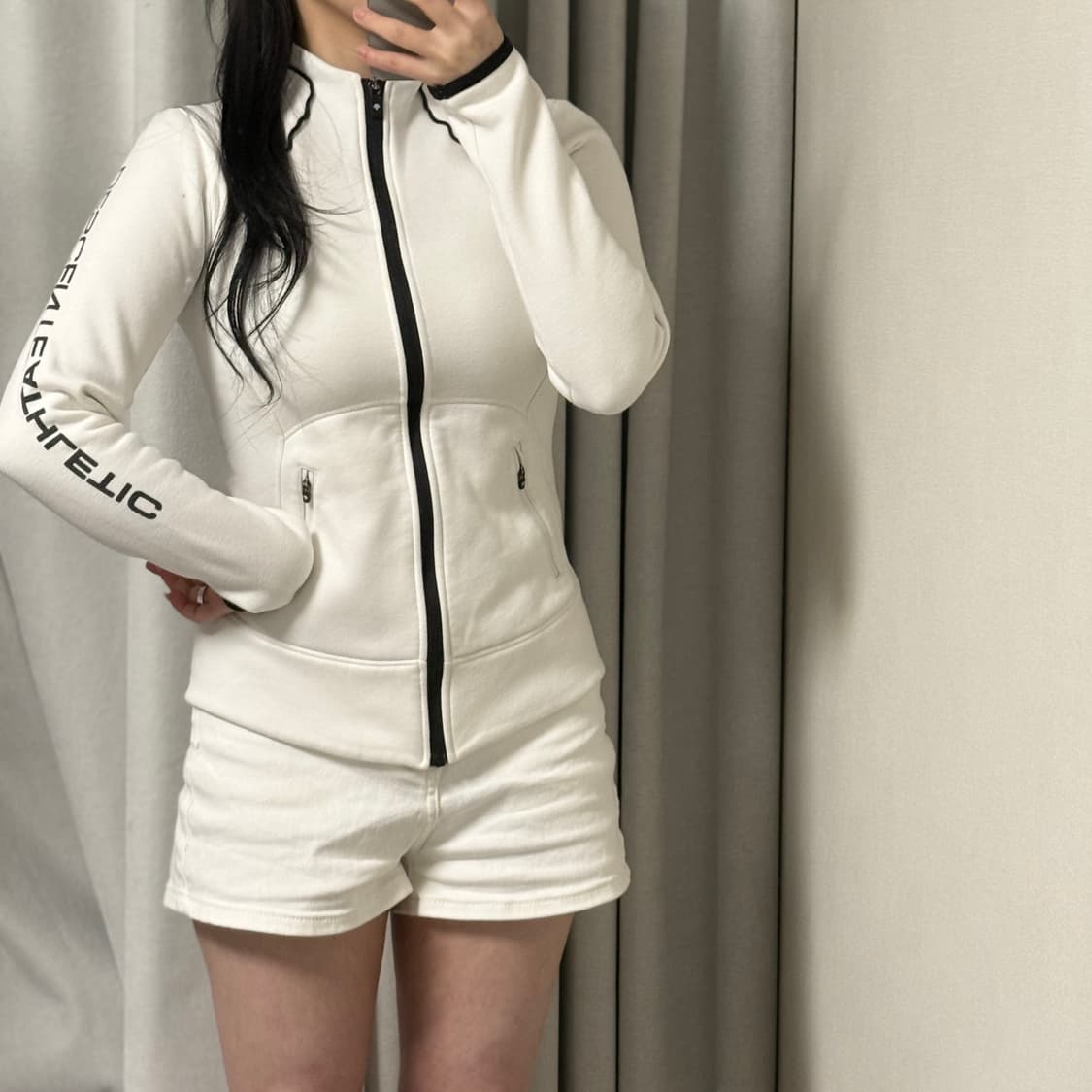 데상트 집업 상품이미지1