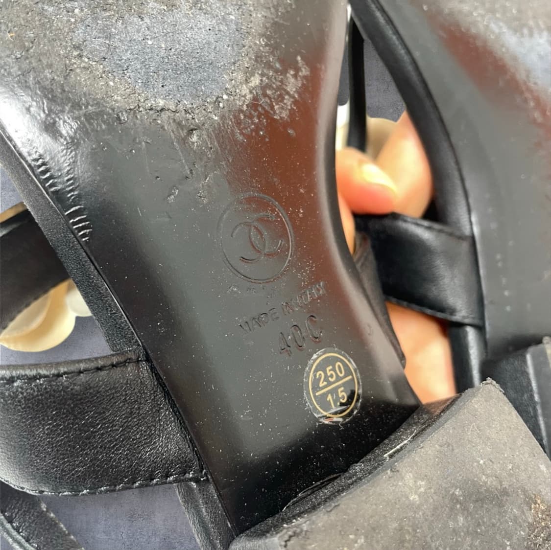 샤넬 Chanel 블랙 까멜리아 플립플랍 샌들 40 (250) 상품이미지9