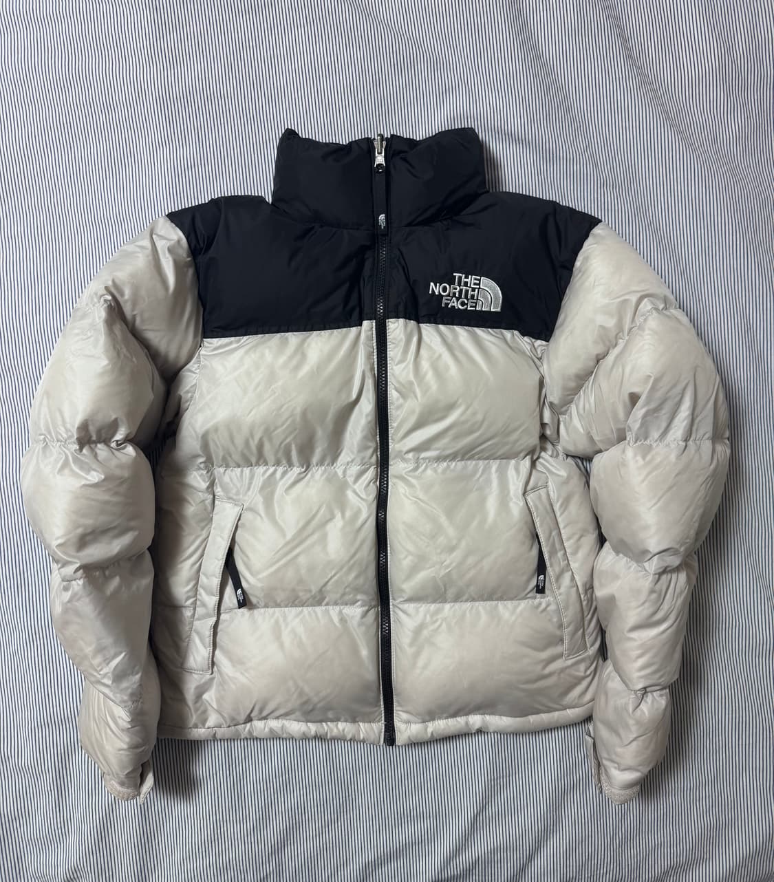 노스페이스 눕시 하이브리드 다운 볼 자켓 화이트 샌드 25SS  상품이미지2