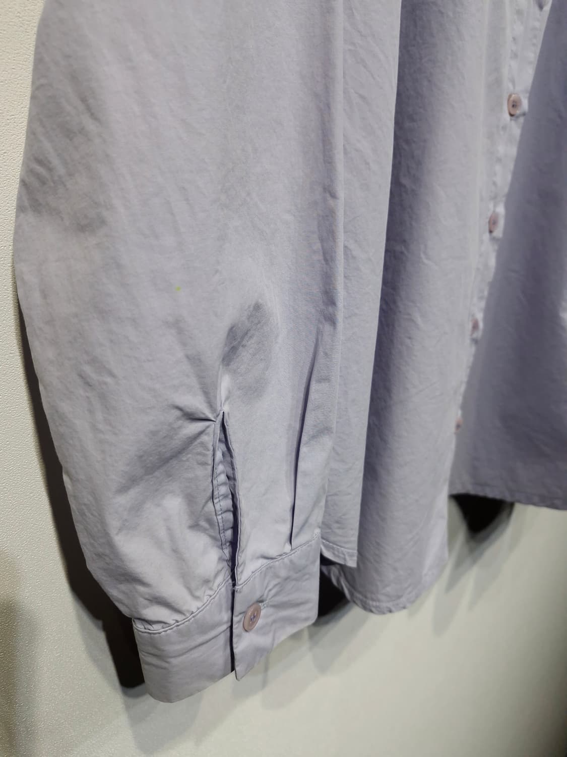 URAGO 유라고 로고 클래식 셔츠(연보라) 상품이미지5