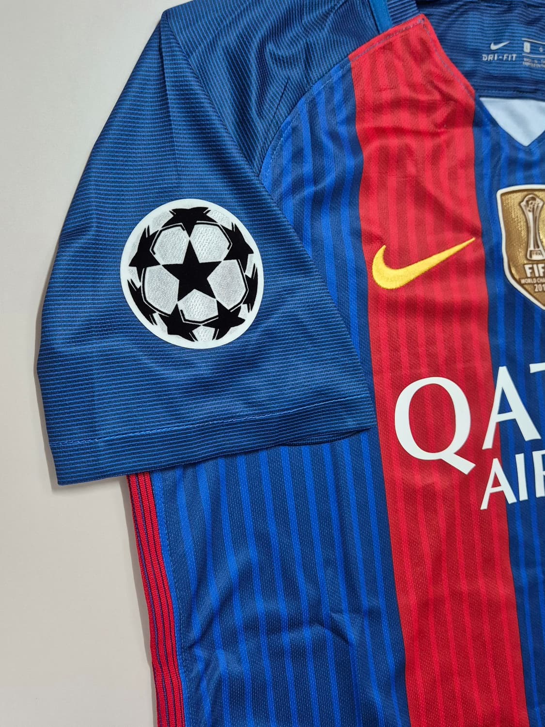 16-17 바르셀로나 네이마르 홈 유니폼 L 상품이미지4