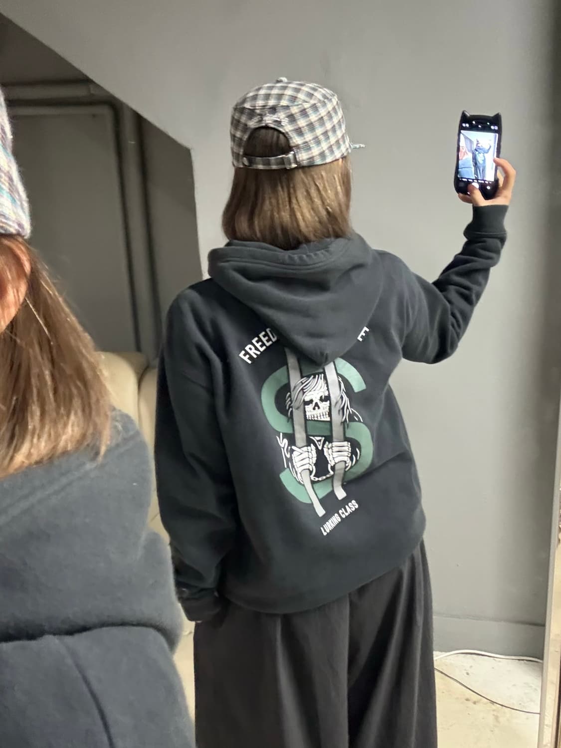 back skull printing detail hoodie 상품이미지1